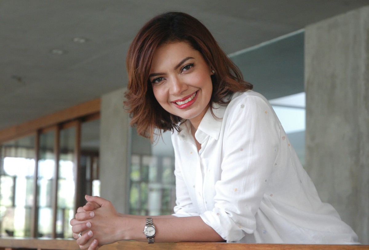 Najwa Shihab dipercaya menjadi salah satu narator dibalik proses penggarapan video klip Pilu Membiru Experience.